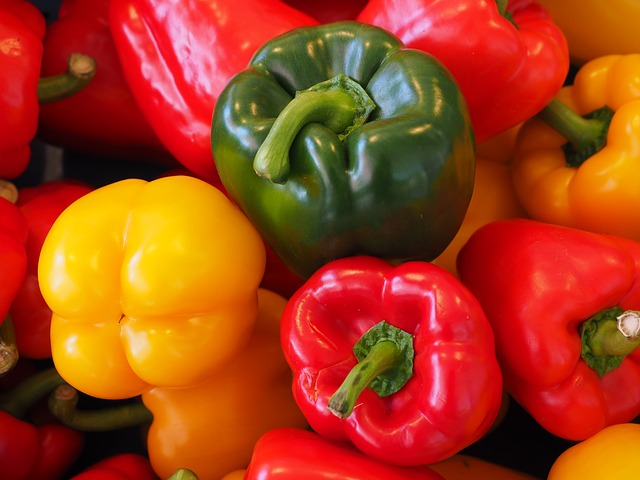 sweet-peppers-499076_640